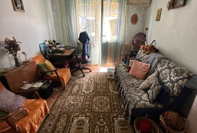 Apartament cu 2 camere semidecomandat, mobilat în Giurgiului