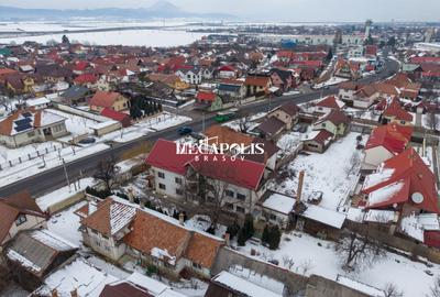 Pensiune de vânzare în Râșnov | 14 camere | 427 mp - 55