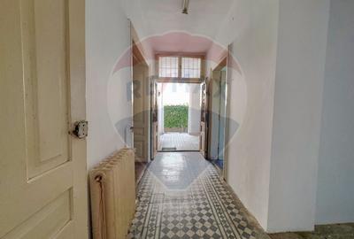 Casă / Vilă cu 6 camere de vânzare în zona Elisabetin - 23