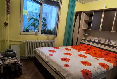 Vânzare apartament 2 camere deosebit Oltenitei BIG - 1