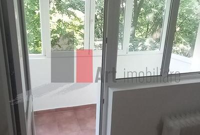 Apartament cu 2 camere semidecomandat în Drumul Taberei