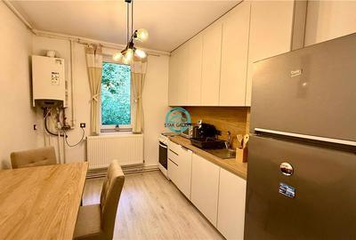 Inchiriez apartament cu 3 camere modern utilat si mobilat la 5 min de UMF - 2