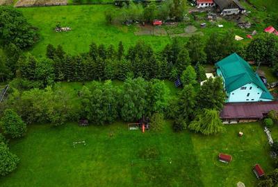 Complex turistic,afacere la cheie,3 vile, teren 7.700 mp,panouri fotovoltaice,Pl - 25