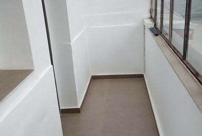 Apartament 3 camere ,in vila,  renovat total, pe strada Visinilor - 12