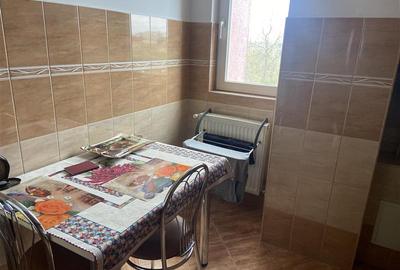 Apartament 2 camere , zona strada Mare a Unirii, et 3 4 , decomandat, 65 mp , bl - 13