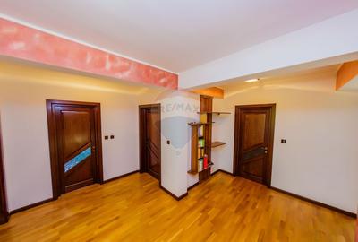 Casa De Vanzare-CEA MAI FRUMOASA PRIVELISTE SPRE BAIA MARE - 7