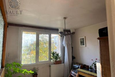 Apartament 4 camere - zona Berceni - 2