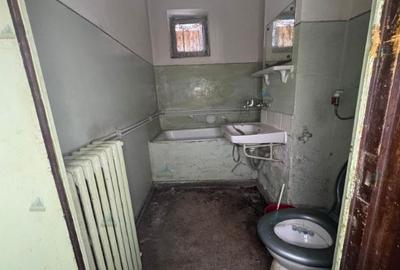 Apartament 3 camere de vânzare – zona centrală/parter - 6