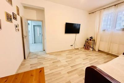 Apartament cu 3 camere mobilat si utilat