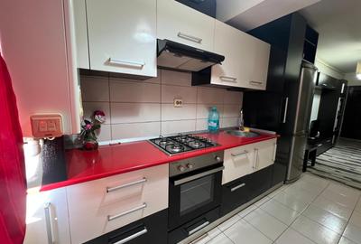 Studio modern, mobilat si utilat , centrala gaz, bloc 2010, etaj10, lift - 12