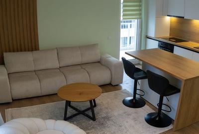 Apartament cu 3 camere, mobilat în Florești