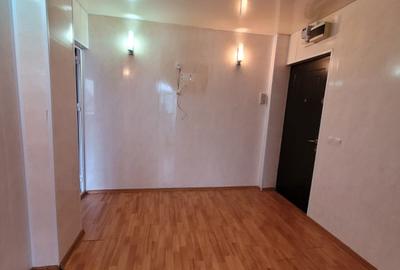 Tomis  Nord - Tulcei - 2 camere - etaj 2 - 76800 Euro - 4