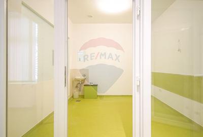 REZERVAT - Spațiu birouri/cabinete medicale 66 mp, str. Iuliu Maniu - 10