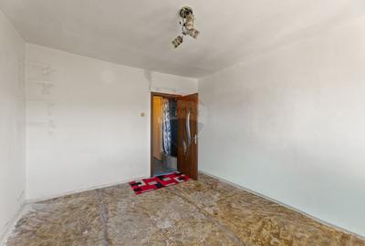 Garsoniera de vânzare zona UTA, etaj 2 - 2