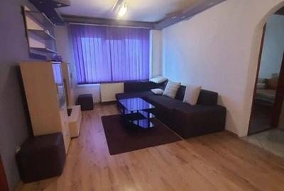 Apartament cu 3 camere semidecomandat în Șagului