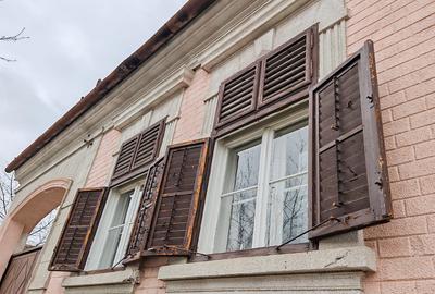 Râșnov, casă săsească cu teren generos. - 2