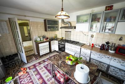 Casă Str Sfintii Apostoli - Puskin - Scoala 22 - 14