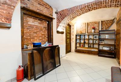 Spatiu comercial amenajat – central, str. Crisan - 6