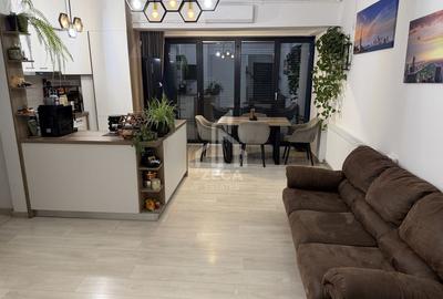 Apartament cu 3 camere decomandat, mobilat în Colentina