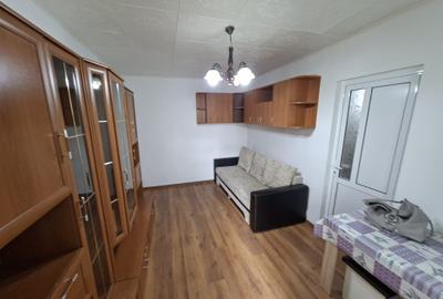 Apartament cu 2 camere, etaj 3/4, zona Tatarasi - 2