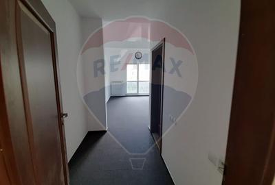 Vila / Pensiune / Camin / Azil seniori, zona superba Moeciu, parcare - 17