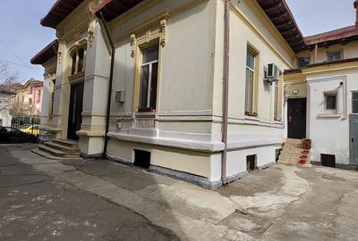 Casă cu 4 camere în Dacia