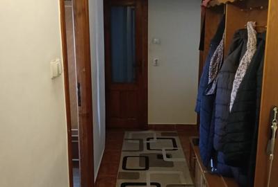 Vând apartament 2 camere - 1