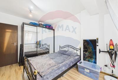 Apartament cu 2 camere decomandat, mobilat în Est