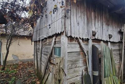 Casă cu teren de 1.000 m² – utilități complete, ideală pentru renovare - 6