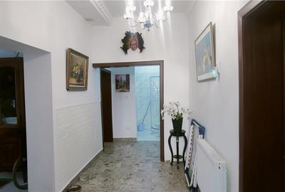 APARTAMENT ULTRACENTRAL , PIATA UNIRII, CUZA VODA 70 MP PLUS CURTE - 35