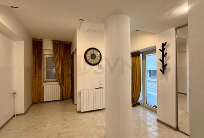 Apartament cu 3 camere decomandat în Polonă