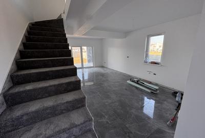 DIRECT DEZVOLTATOR, SUPRAFATA GENEROASA, MODERN - 4