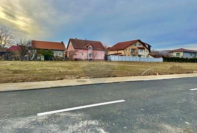 Teren construibil de vanzare in Someseni! Liu!  600 MP - 2