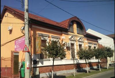 Se vinde cladire in Satu Mare, pe strada Retezatului - 1