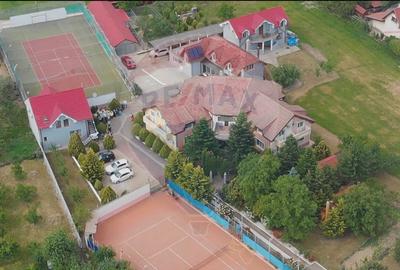 Casă / Vilă cu 16 camere de vânzare Sanmartin/Stefan cel Mare - 1