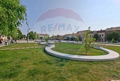 Spațiu comercial 75 mp  Piata Catedralei. Vitrină si acces din stradă - 6