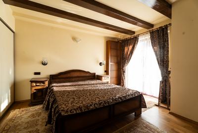 Casă individuală cu 5 camere în Vălișoara