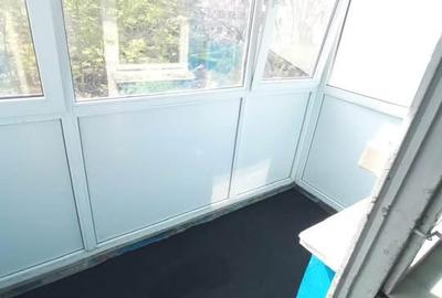 3 Camere Semidecomandat 45mp Zona Groapa- Școala 8 - 10