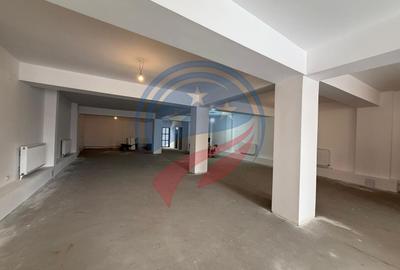 Spațiu comercial open space de închiriat | 167 mp | 12 €/mp negociabil - 2
