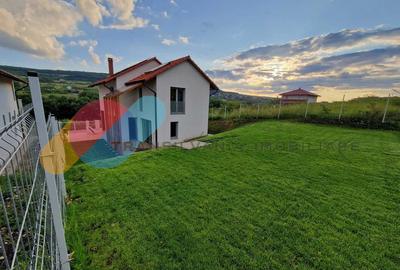 Casa de vanzare 128mp + 514mp teren - Chinteni - 1