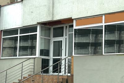 Spatiu Comercial 110 mp Vitrina la Bulevard CETATE Stadion 2 Accese fata spate - 2