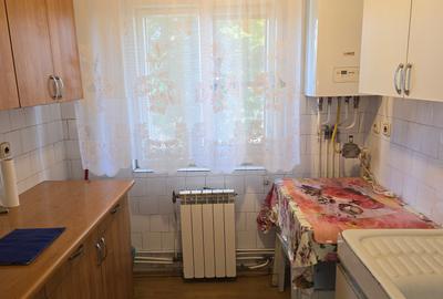 Vand apartament 2 camere semidecomandat in Deva, etaj 1 - 4