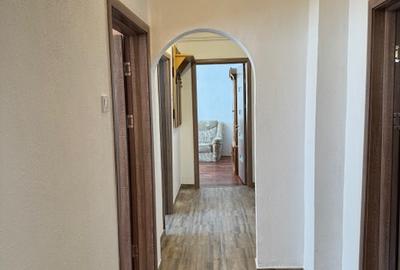 Apartament 3 camere si 2 bai de vanzare, str. Calugareni, Bacau-NORD - 13