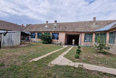 🏡 De vânzare – Casă boierească, Sat Giulvăz (jud. Timiș)- 717 - 18