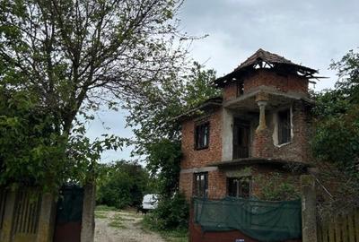 Vând casă cu etaj in Tufeni, Olt. - 6