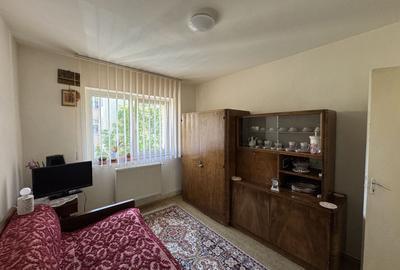 Apartament decomandat cu 3 camere in Centrul Civic, strada Mihai Viteazul - 13