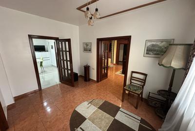 Apartament cu 3 camere în zona P-ta Unirii - 13
