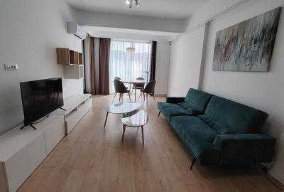 Apartament cu 2 camere decomandat, mobilat în Politehnica
