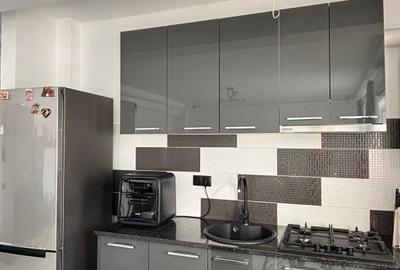 Apartament de 2 camere, 5 minute de Iulius, etaj intermediar - 2