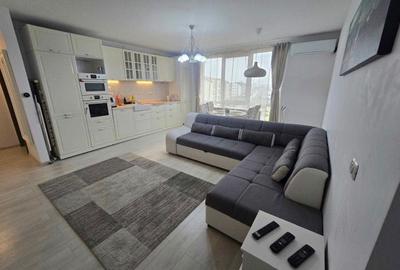 Apartament cu 3 camere semidecomandat în Girocului